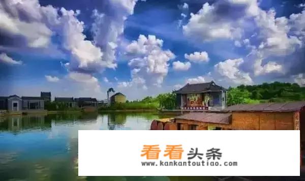 坐火车去旅行，沿途哪里风光最美？