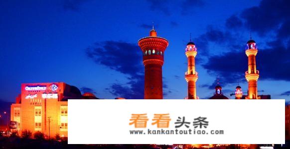 乌鲁木齐旅游穿什么衣服？