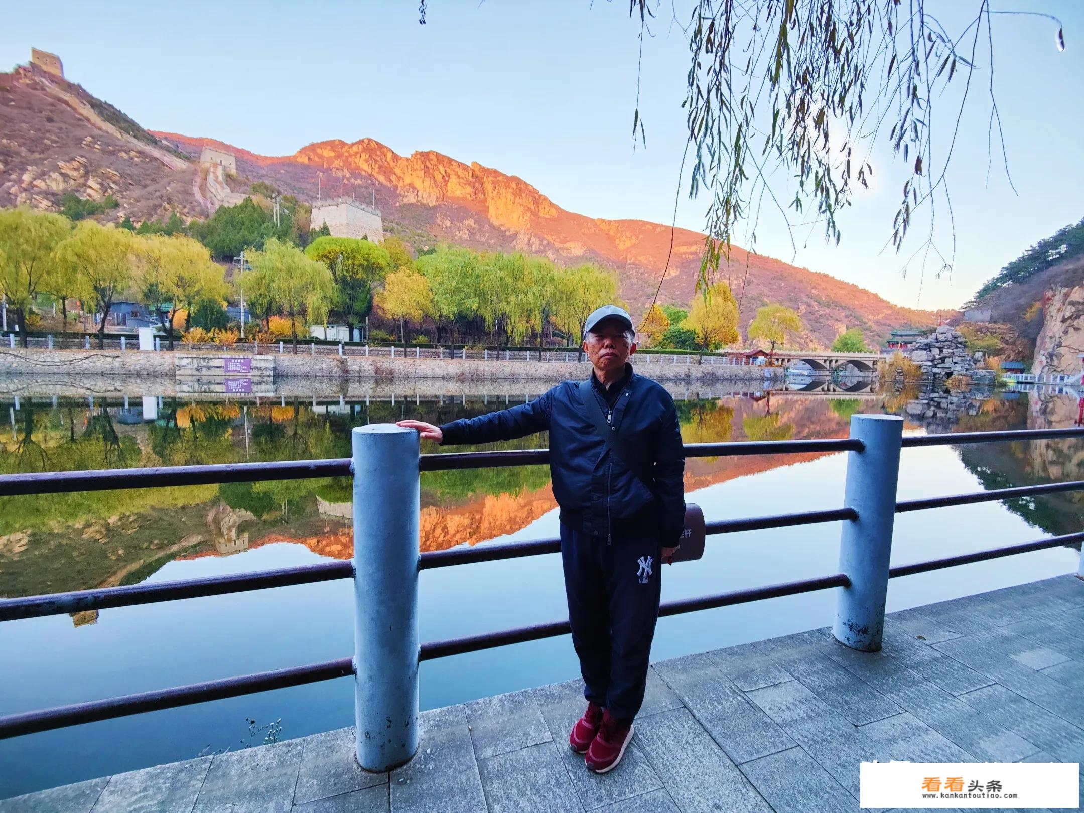 有些老人退休后，选择了常常去旅行，尽情享受生活。你怎么看？