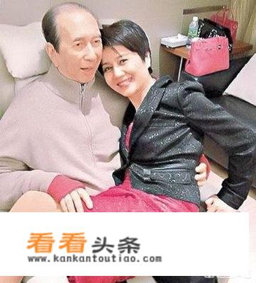 女主是金融女王死后重生到一个豪门千金身上小说名字是？