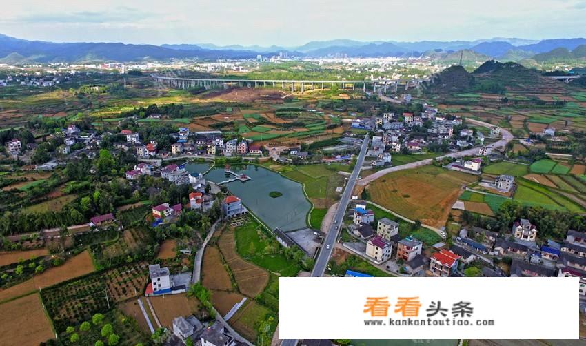 乡村之路原唱是谁？