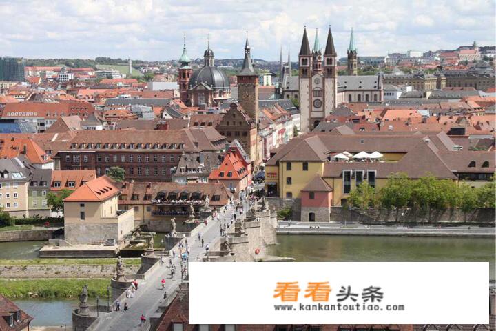 德国的旅游线路“浪漫之路”在哪里？