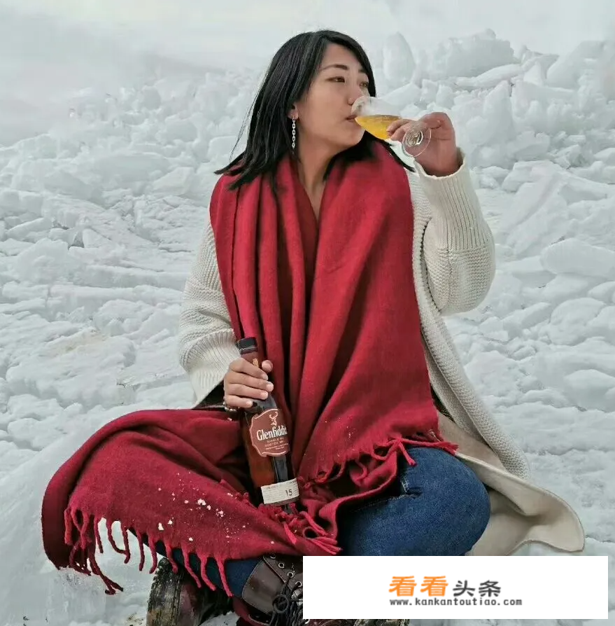 色达拍照穿什么衣服好看？