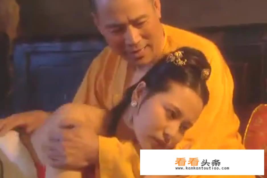 康熙太子胤礽与他庶母（康熙之妃）偷情交欢，为什么康熙不杀他并在废其太子位后复立？