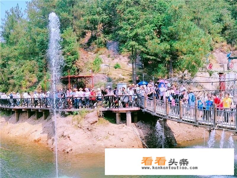 旅游的话，最少多少人可以成团？
