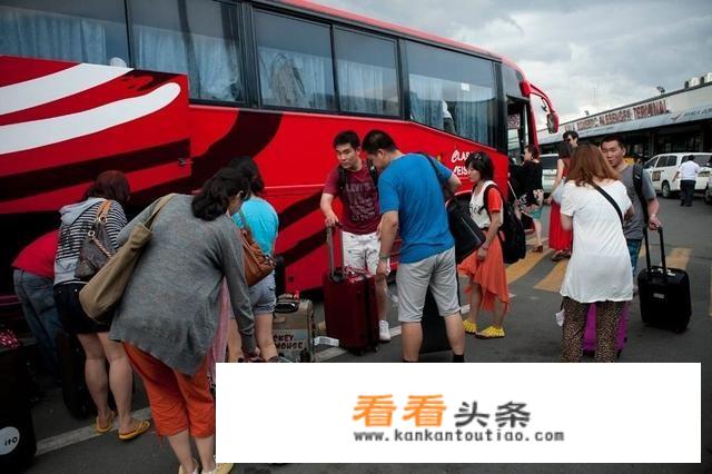 旅游的话，最少多少人可以成团？