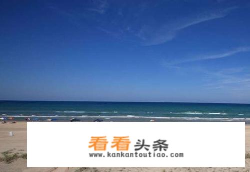 请问世界最美丽的海边旅游区有哪些？