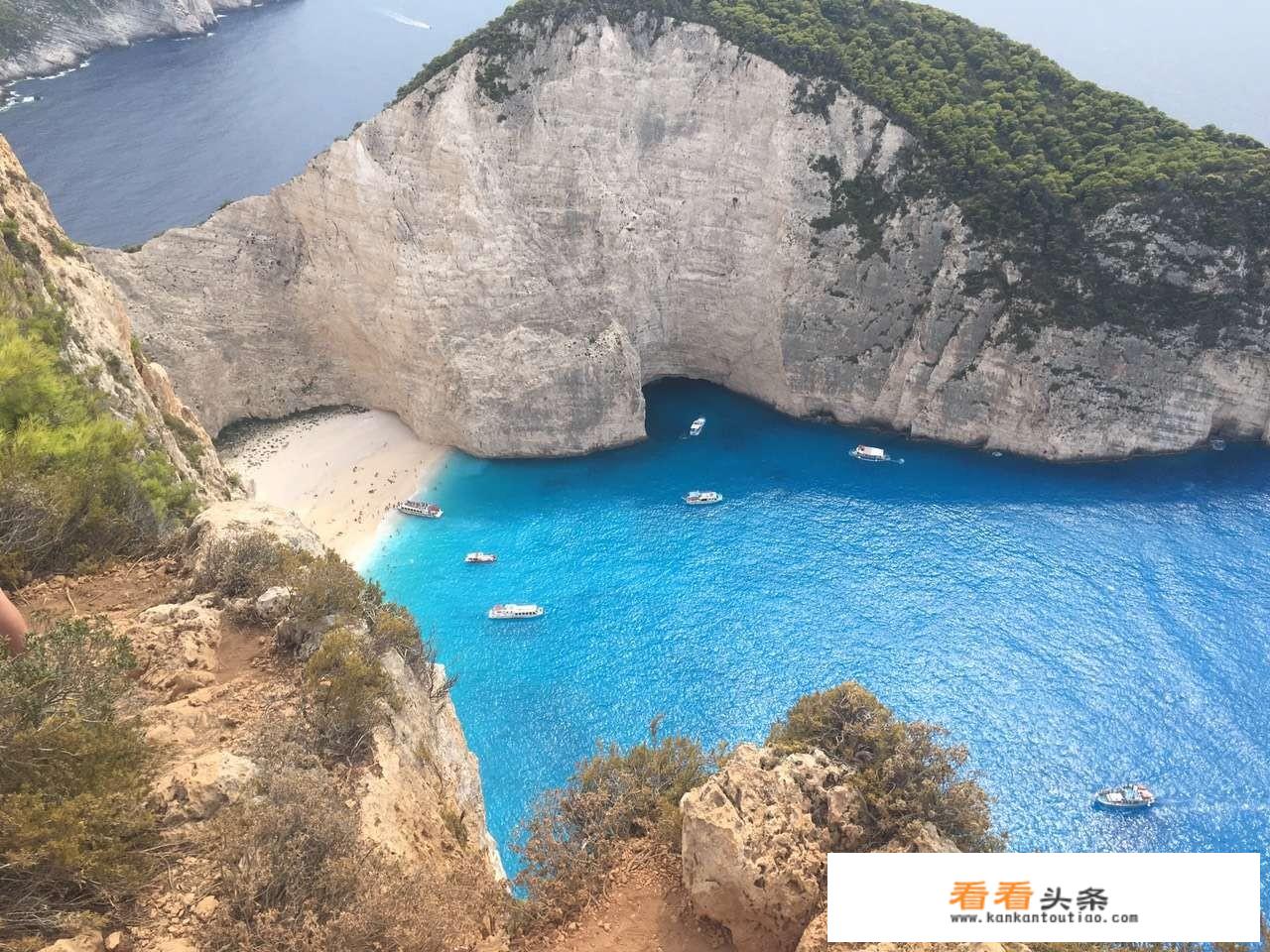去希腊旅游加摄影，你会推荐哪几个好地方？