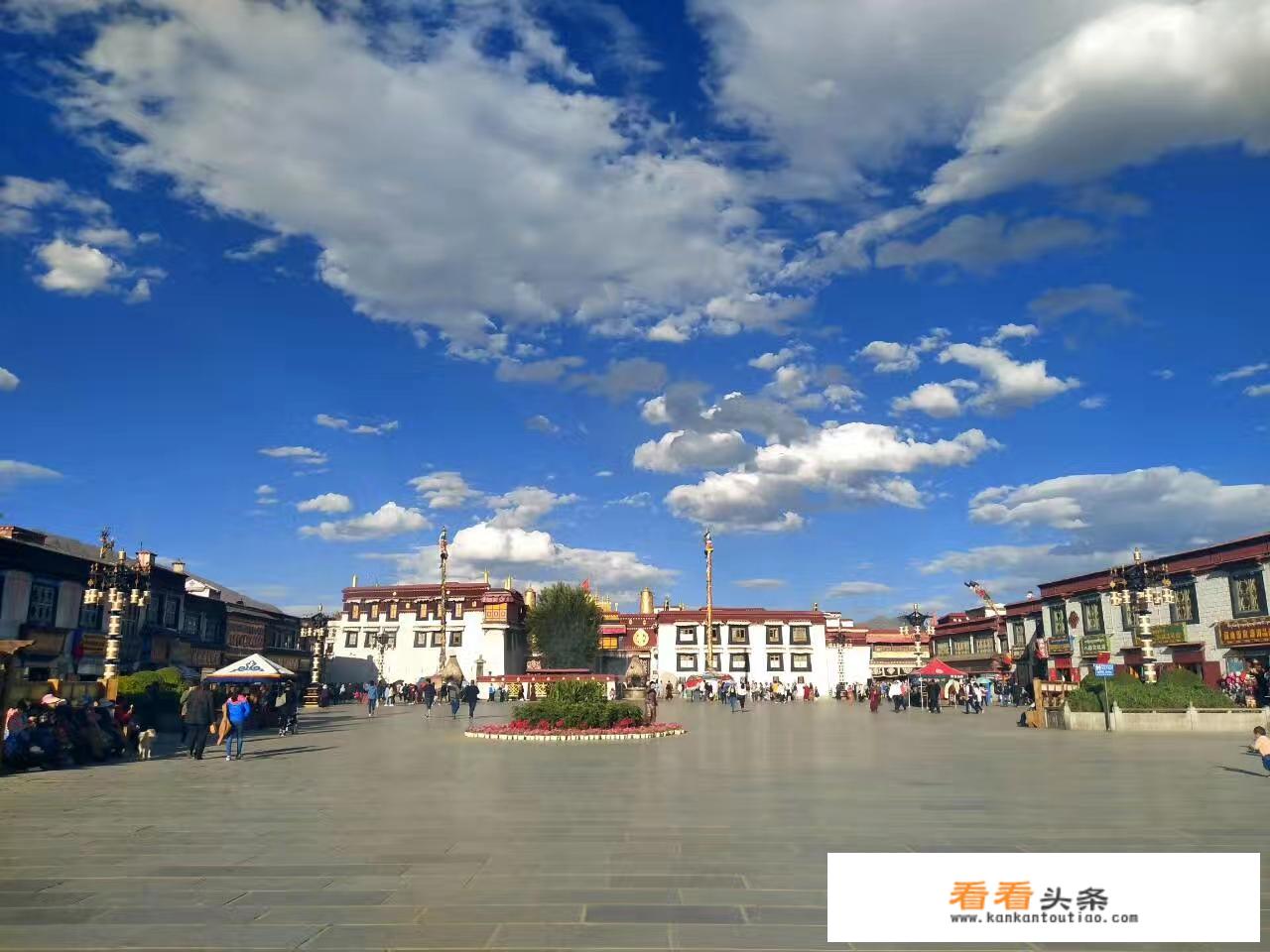 求教下大家， *** 旅游景点都有哪些？有哪些小吃和特产？
