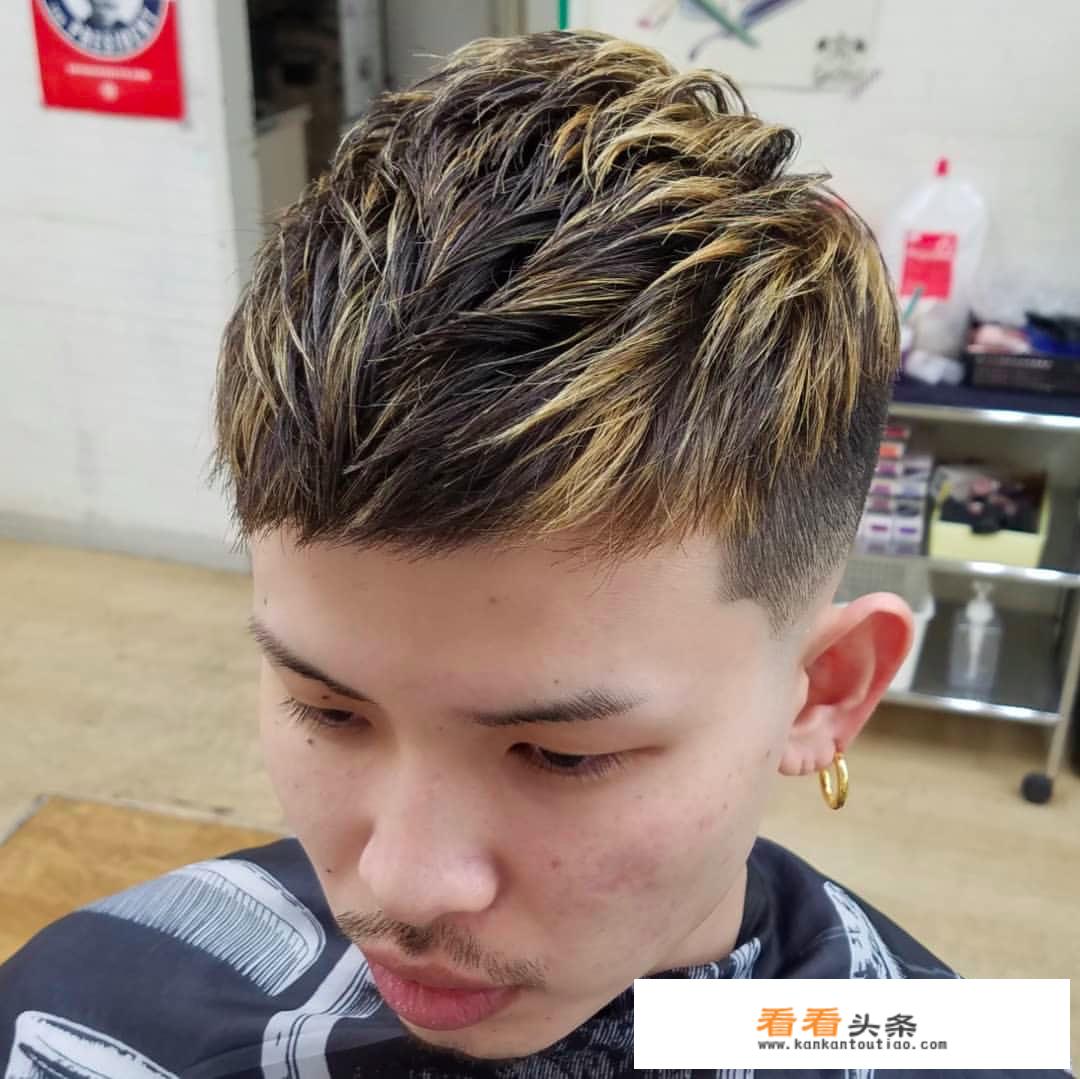 男生适合什么发色，低调点的？