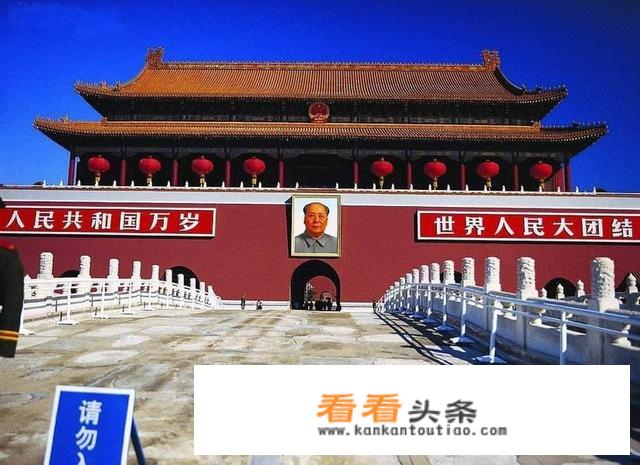 我想带70岁的父母去旅游，到哪里比较好？