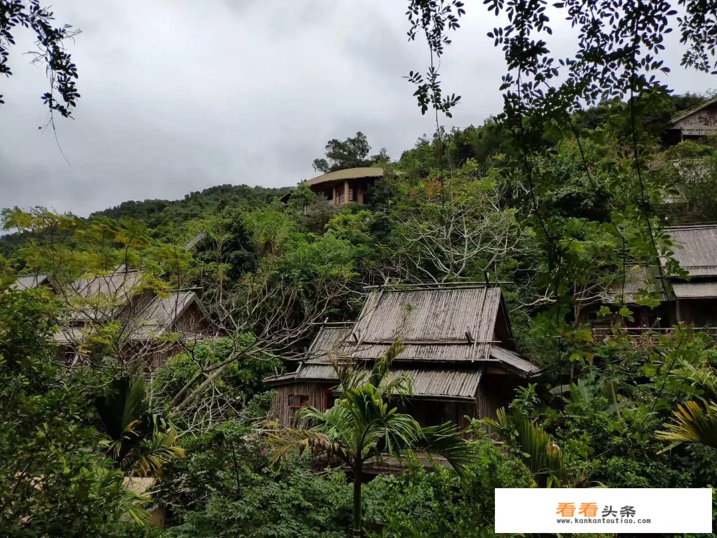 海南槟榔谷黎苗文化旅游区十一假期挤不挤？