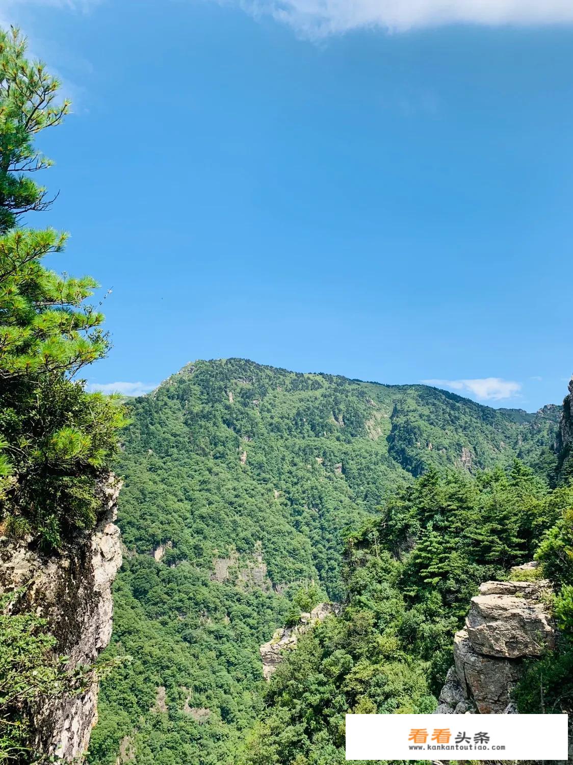 出去旅游，住在牛背梁秦岭山寨，怎么登山？有何攻略？