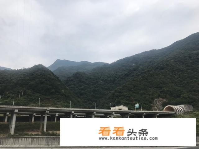 开个旅游公司怎么赚钱？