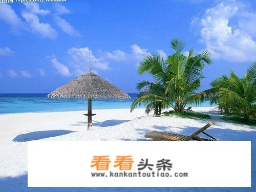 去海南旅游，去三亚好，还是去海口好呢？