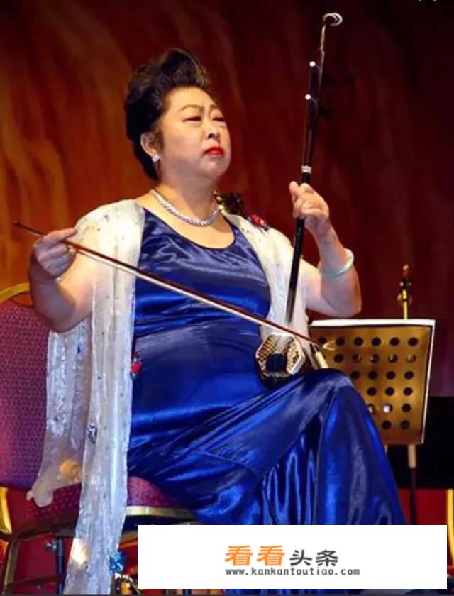 什么是二胡的开放指法？什么是抹音？
