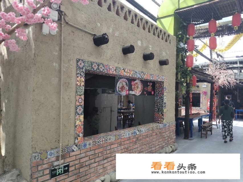 6月中下旬去新疆旅游穿什么衣服？
