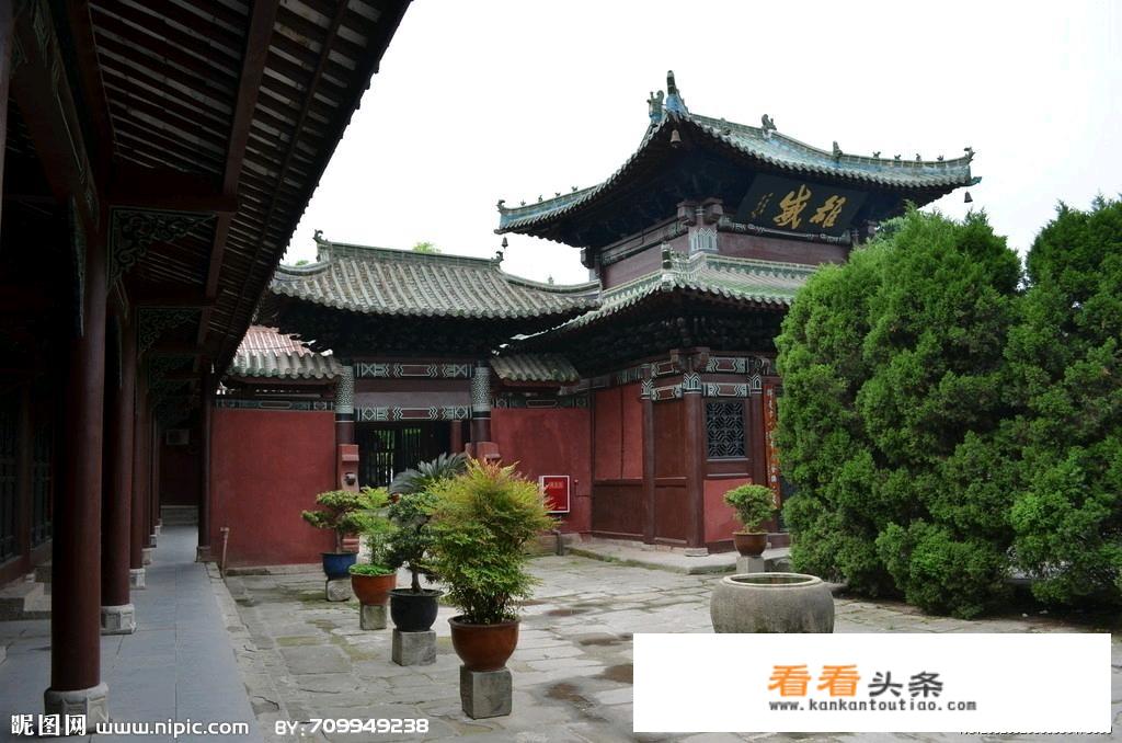 阆中古城旅游攻略？
