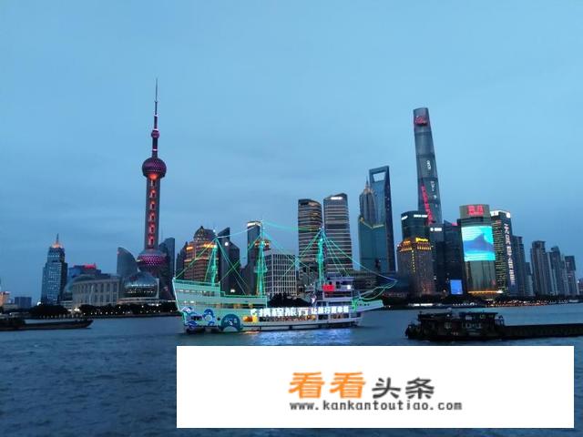 上海旅游住哪里比较方便？