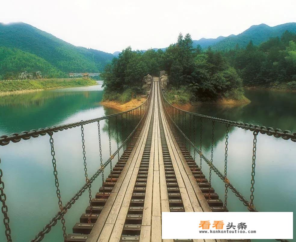 以自由行的形式旅游，如何能买到景点团体票？