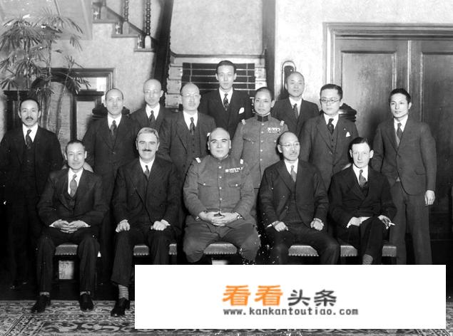 本间雅晴和山下奉文都想活捉麦克阿瑟，为何最后两人均被老麦处死？
