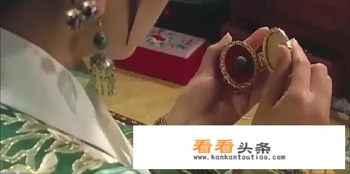 甄嬛传拽妃哪集出现？