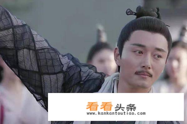 谢逊为什么不认识殷素素？