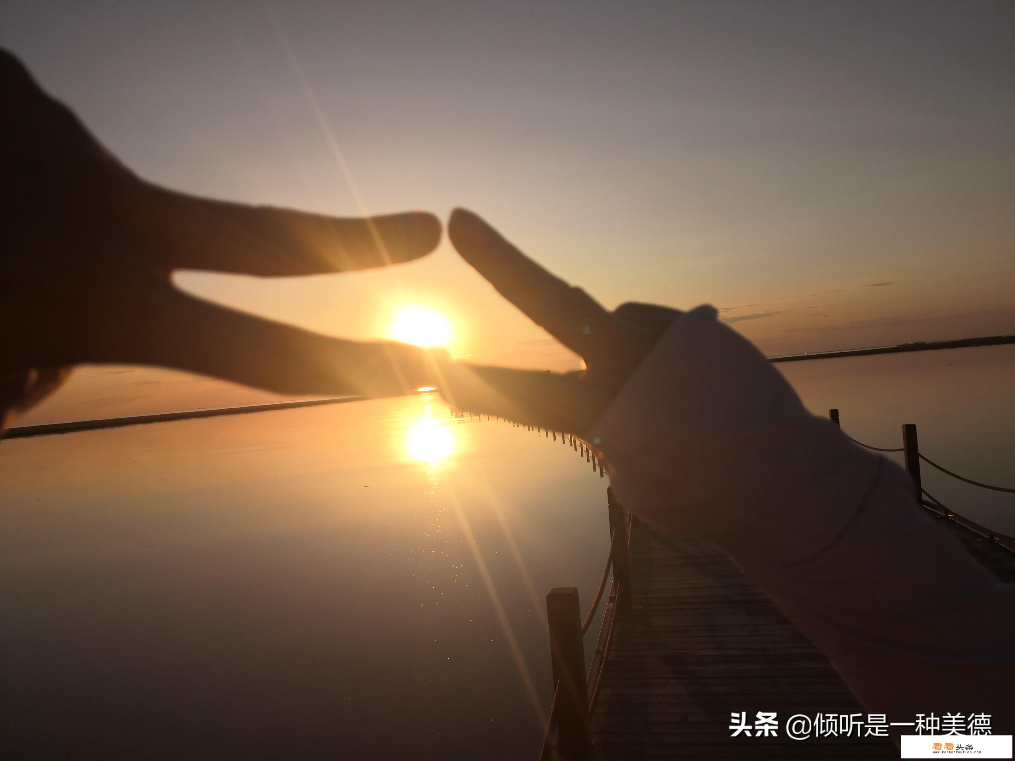 到一个地方旅游应该怎么租车？