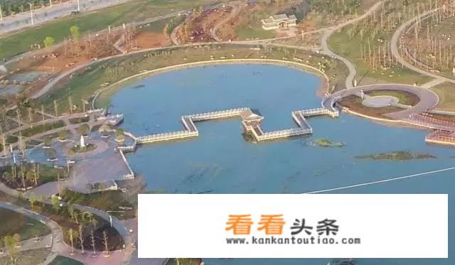 贺州的爱莲湖公园跟其他公园有什么不一样？
