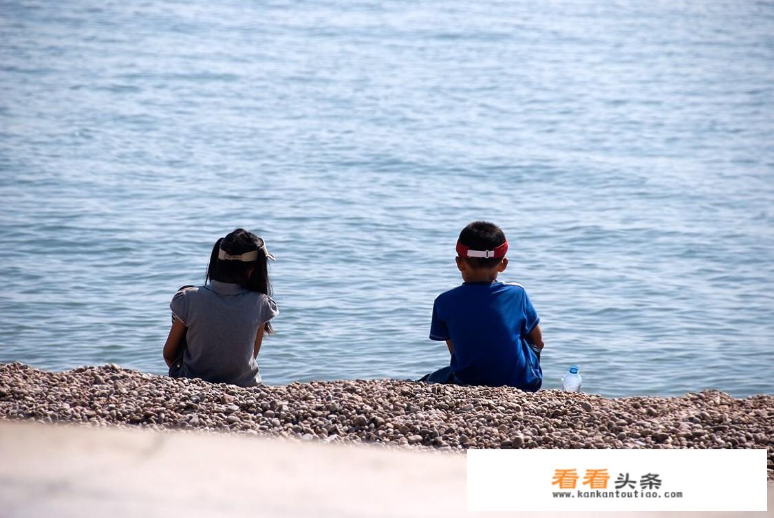女朋友问她和游戏谁重要该怎么回答？