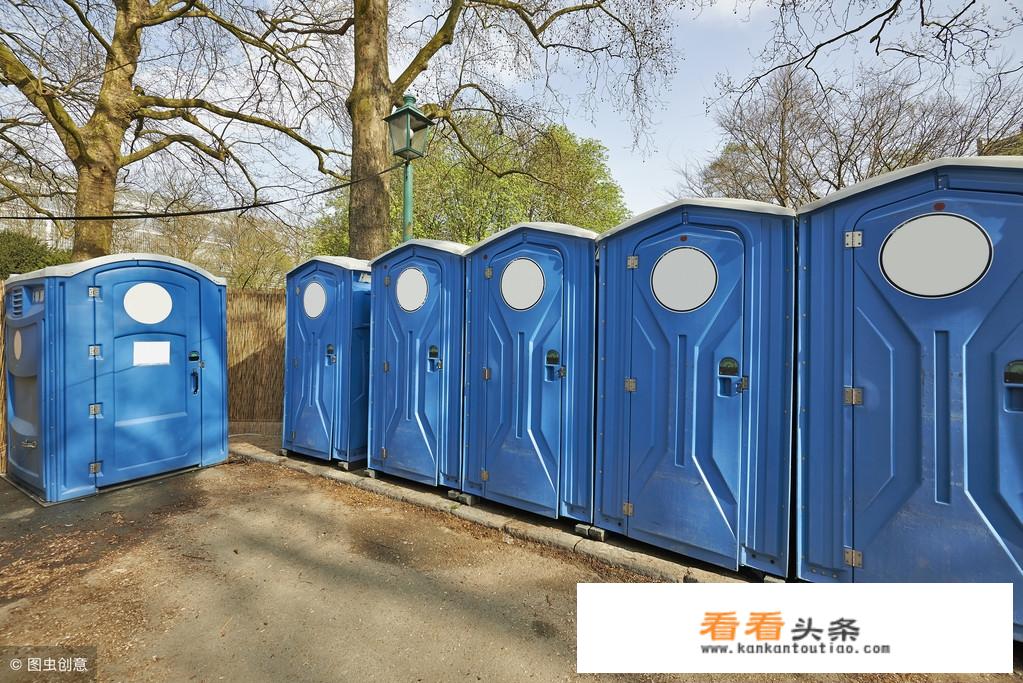现在农村建设了不少的生态厕所，但大多整日闭门，没有投入使用，如何看待这种现象？