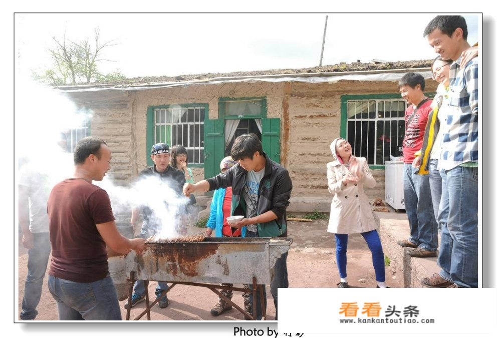 关于新疆旅行的简短文案？