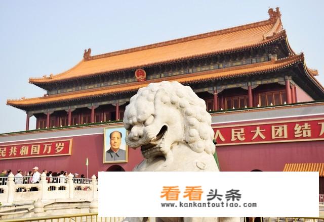 孩子自己跟团出去游玩的文案？