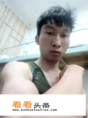 一个直男被帅帅的小哥哥表白了怎么办？