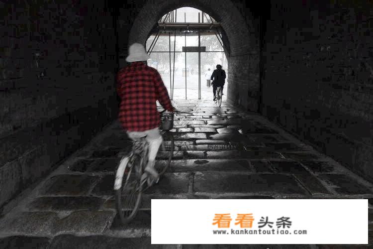 十一去太舞小镇穿什么？