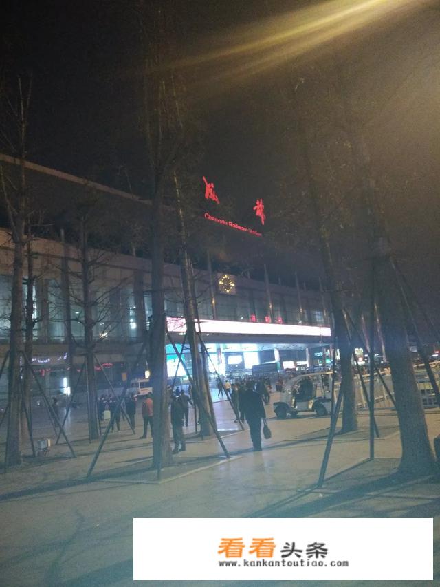 推着轮椅带老人旅行可行吗？