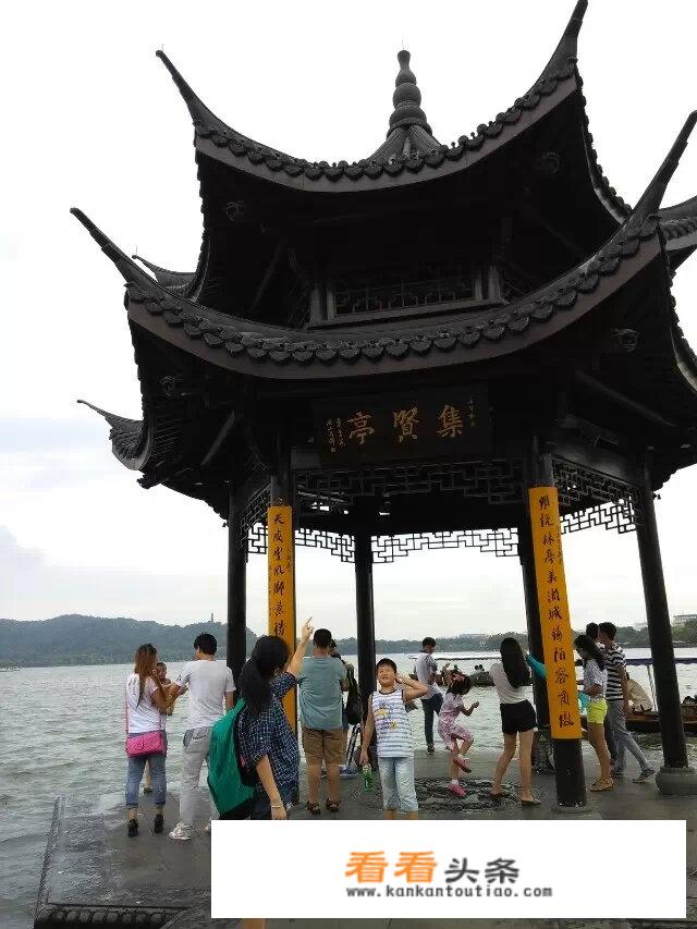 西湖游玩车停哪里更好？