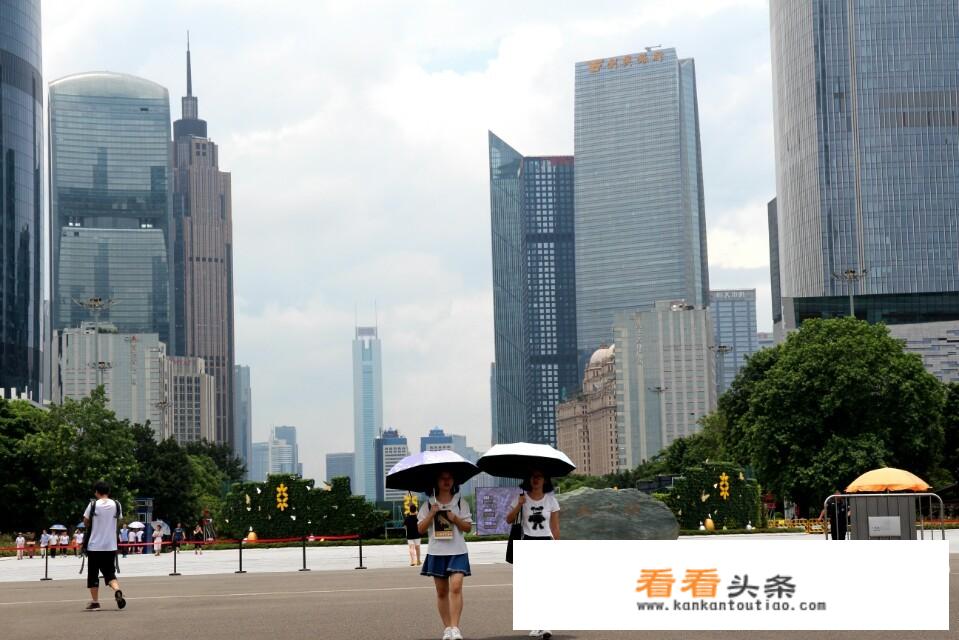 广州和深圳，哪一座城市旅游业发展得更好？