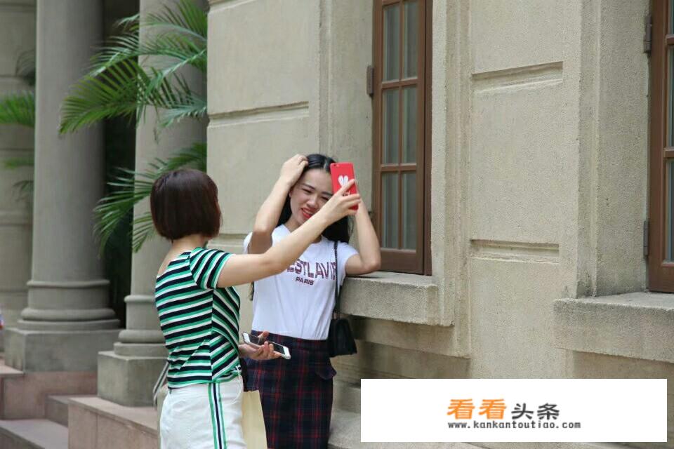广州和深圳，哪一座城市旅游业发展得更好？