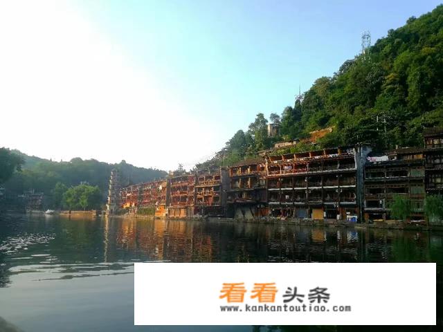 中国哪个小镇适合旅游？