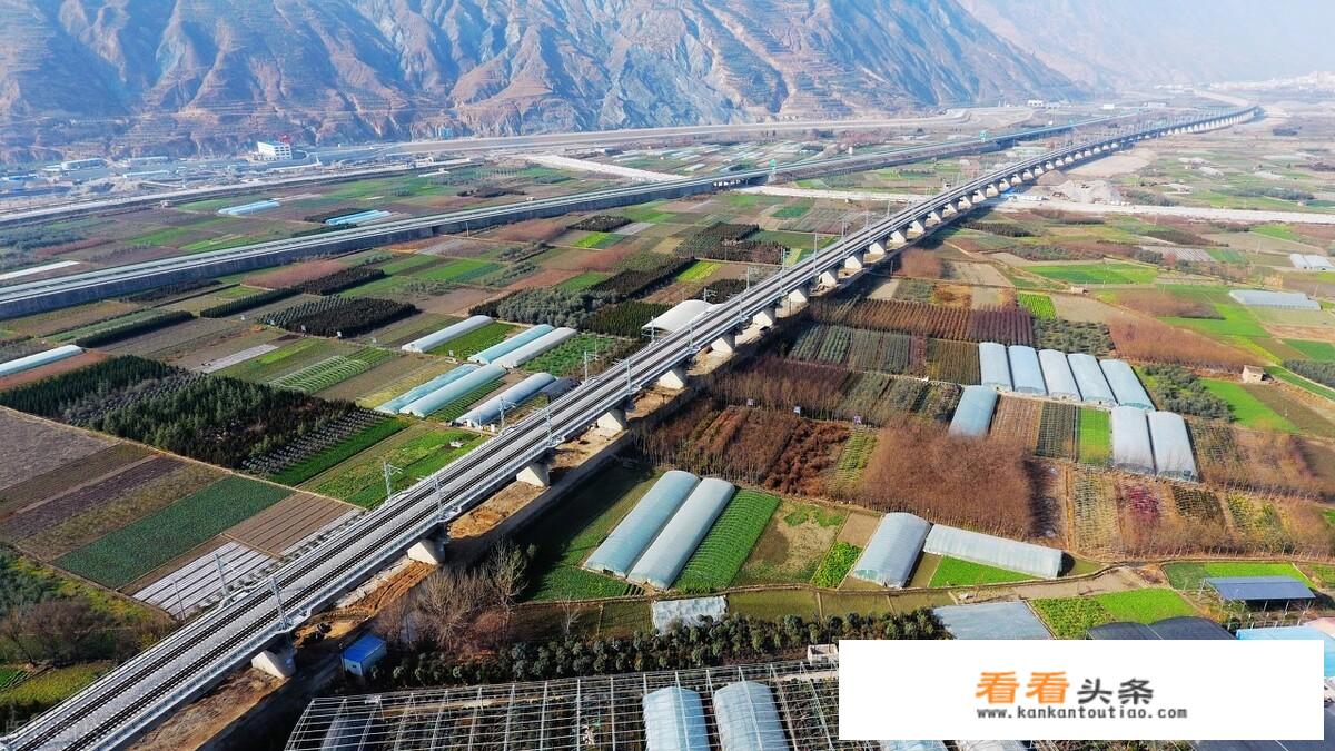 兰渝铁路全线什么时候开通运营？