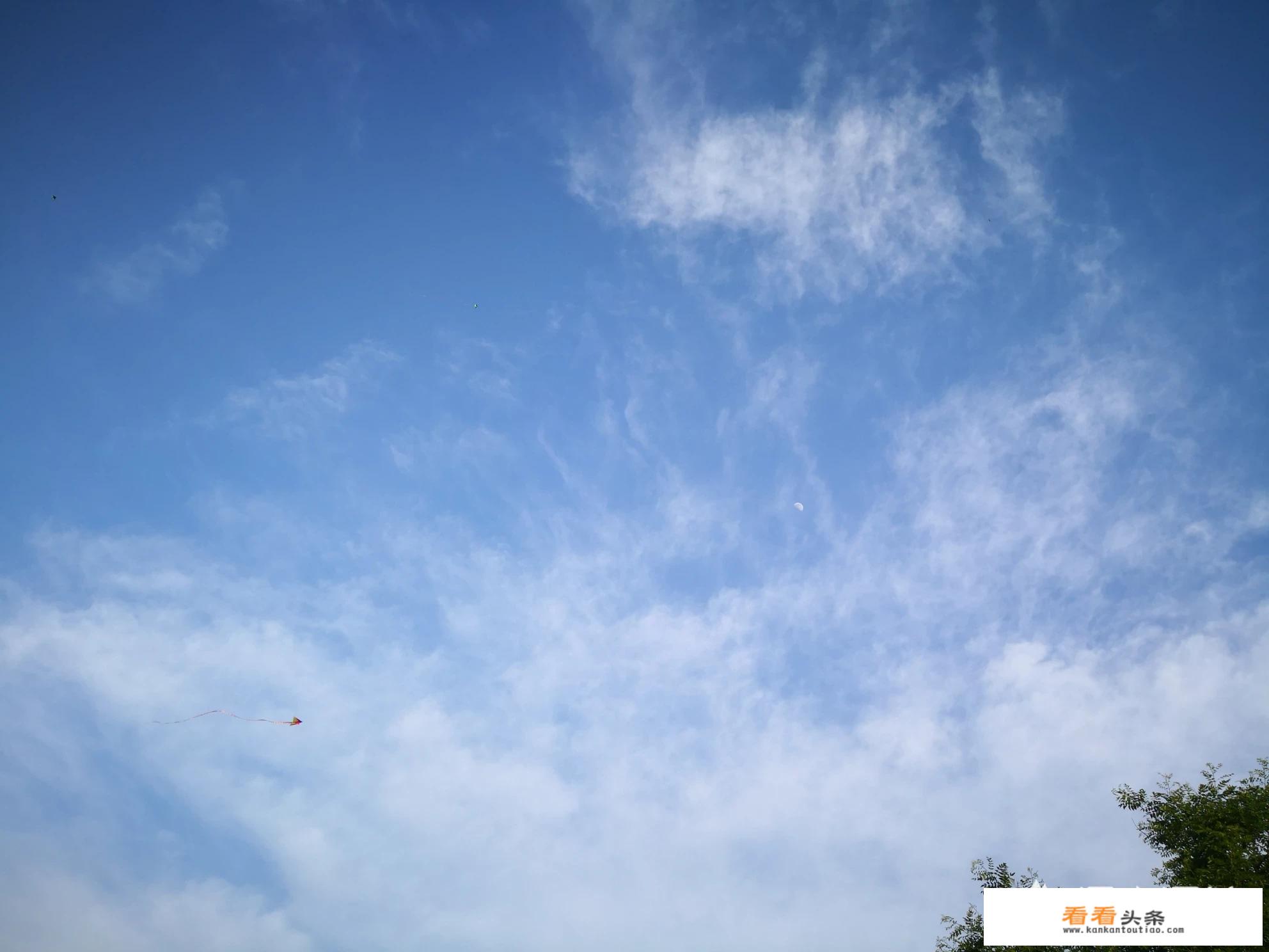 去苏州游玩的更好季节是几月份? 如何安排住宿及游玩的路线更好?大约花费的费用是多少？