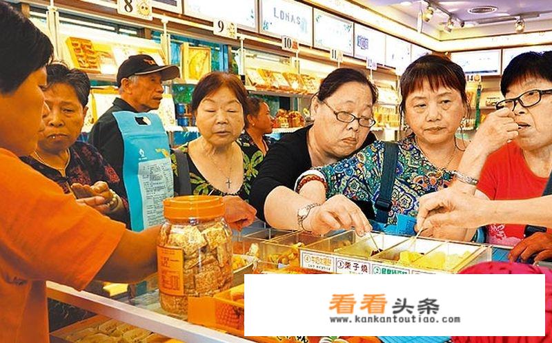 请问台湾跟团游的亲们是每天换酒店吗？