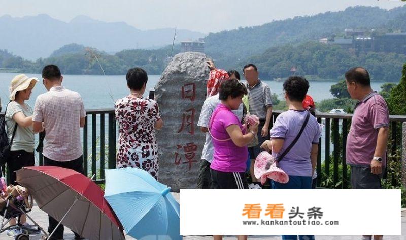 请问台湾跟团游的亲们是每天换酒店吗？