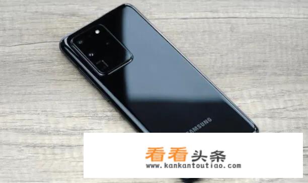 为什么华为mate40Pro有的后置四摄有的五摄？