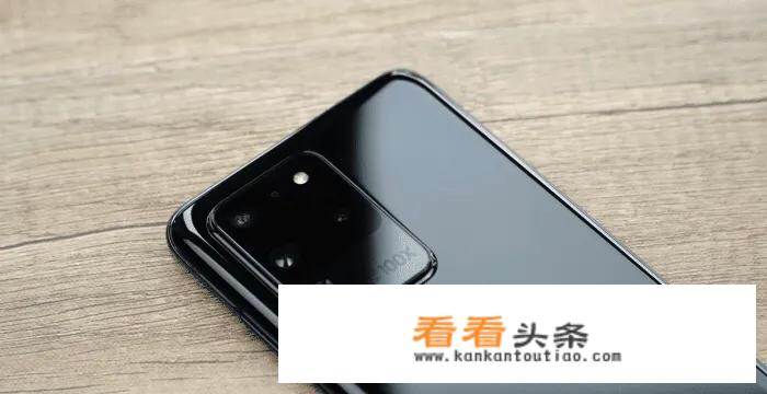 为什么华为mate40Pro有的后置四摄有的五摄？