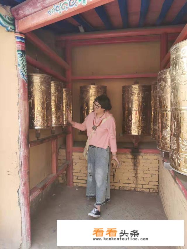出去旅游用什么装衣服方便？