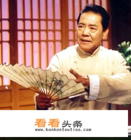 单田芳先生在评书中经常用到的口头禅或者定场诗有哪些？