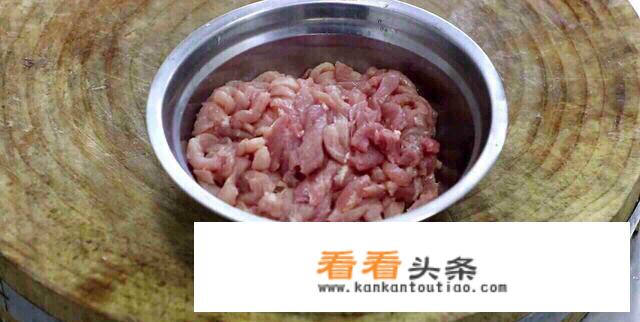 做鱼香肉丝的正确 *** ？