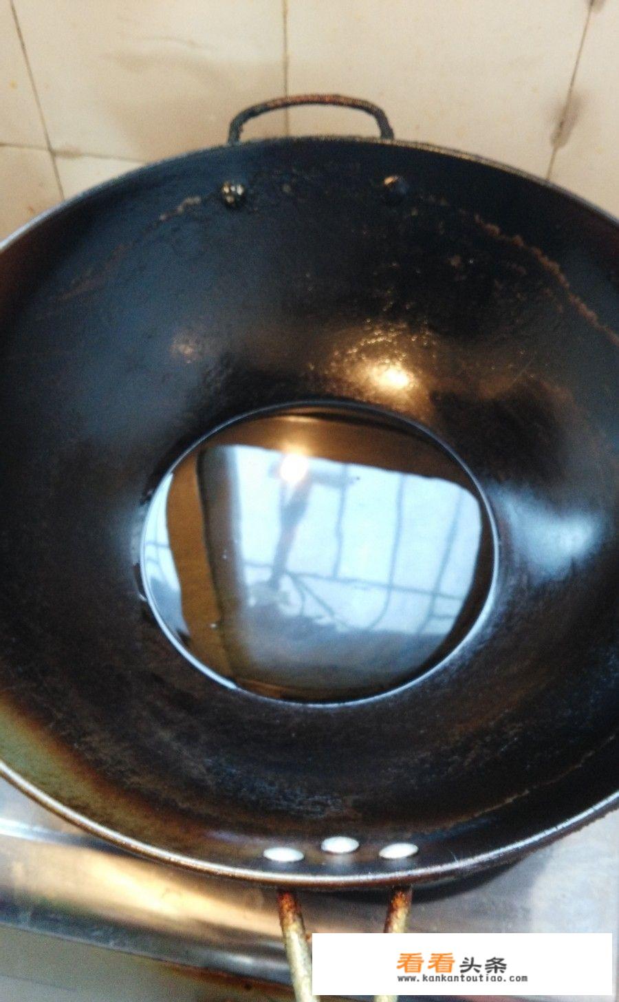 火锅底料怎么炒？